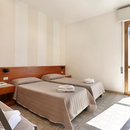 Hotel Brunella Lido di Camaiore Exterior foto