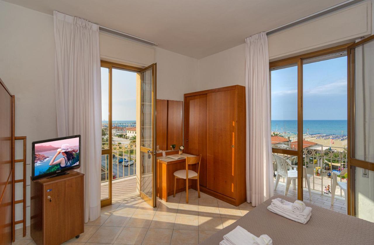 Hotel Brunella Lido di Camaiore Exterior foto