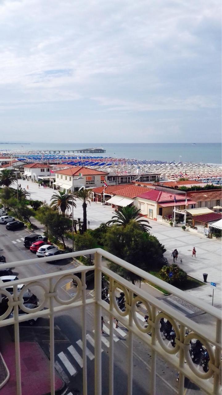 Hotel Brunella Lido di Camaiore Exterior foto
