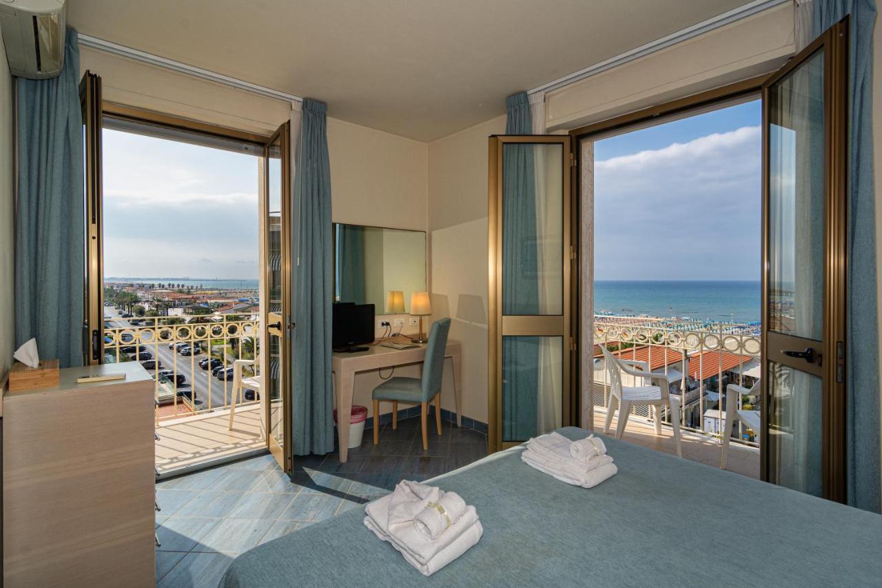 Hotel Brunella Lido di Camaiore Exterior foto